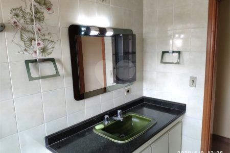 Casa à venda com 5 quartos, sendo 1 suíte, em Jaguaré, São Paulo, SP