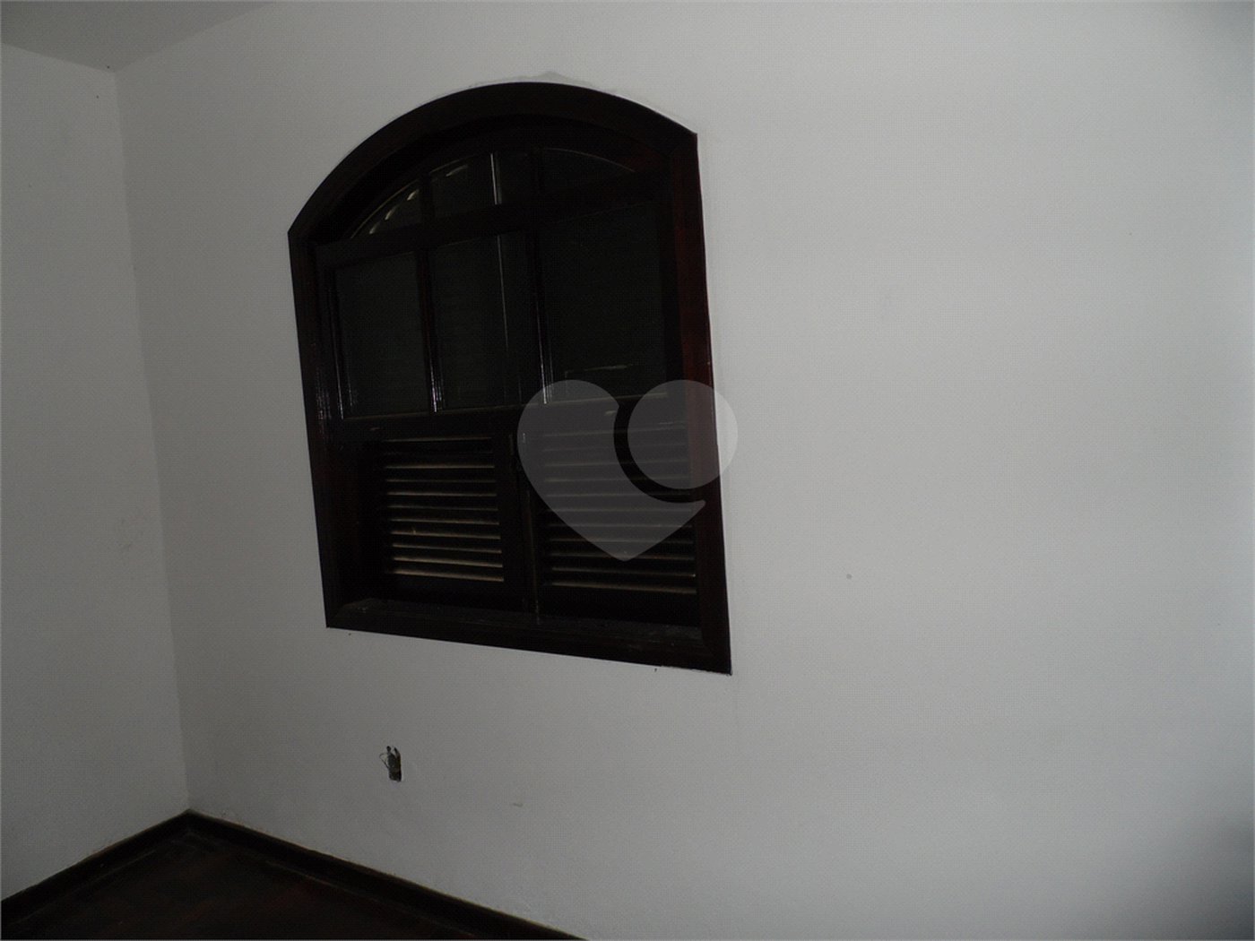 Casa à venda com 5 quartos, sendo 3 suítes, em Vila São Francisco, São Paulo, SP