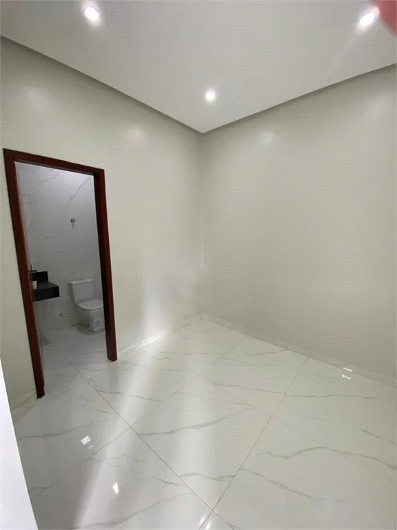 Casa à venda com 3 quartos, sendo 1 suíte,  em Jardim Iracema, Balsas, MA