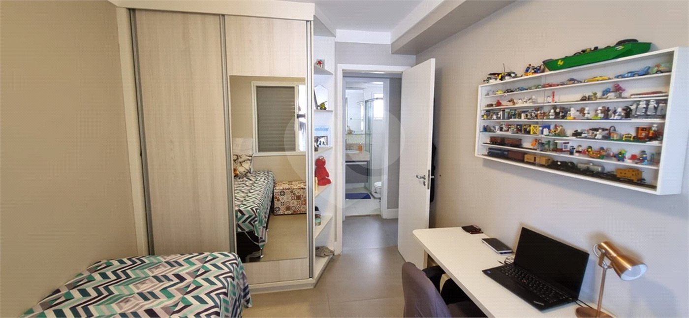 Apartamento à venda com 4 quartos, sendo 2 suítes,  em Jardim Esplanada, São José dos Campos, SP