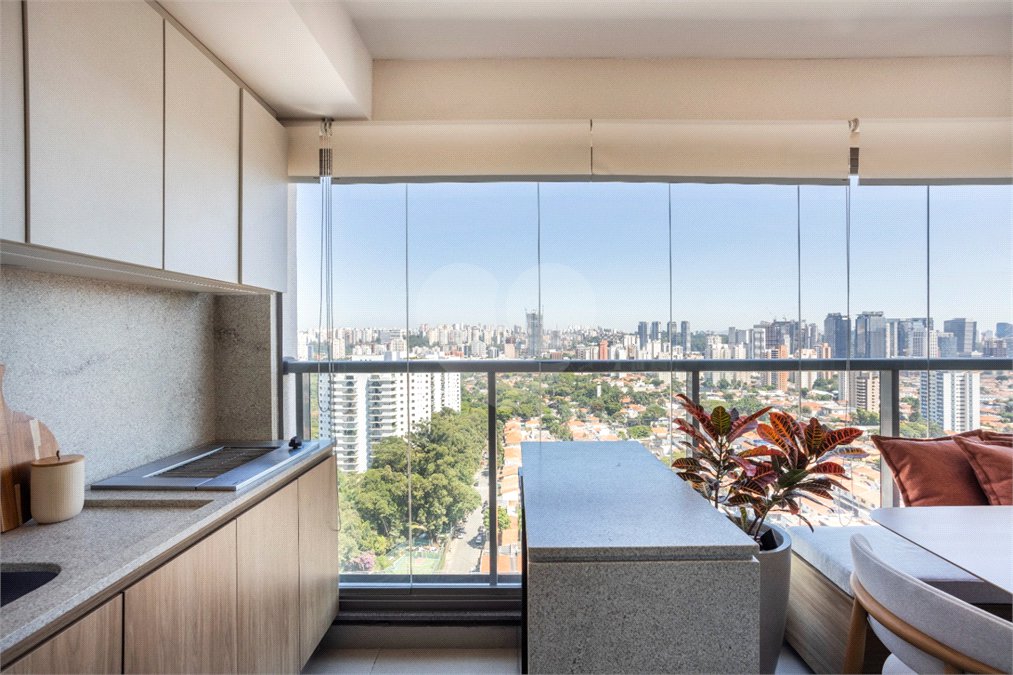 Apartamento à venda com 2 quartos, sendo 1 suíte, em Santo Amaro, São Paulo, SP