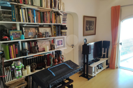 Apartamento à venda com 4 suítes em Jardim Marajoara, São Paulo, SP