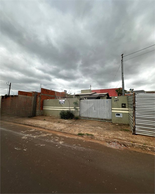 Casa à venda com 2 quartos em Residencial Ponta Porã I, Ponta Porã, MS