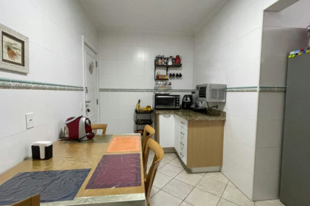 Apartamento com 3 dormitórios frente a praia à venda, 161 m² por R$ 2.200.000 - Gonzaga - Santos/SP