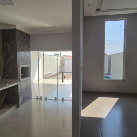 Casa à venda com 3 quartos, sendo 1 suíte,  em Jardim dos Ipes, Três Lagoas, MS