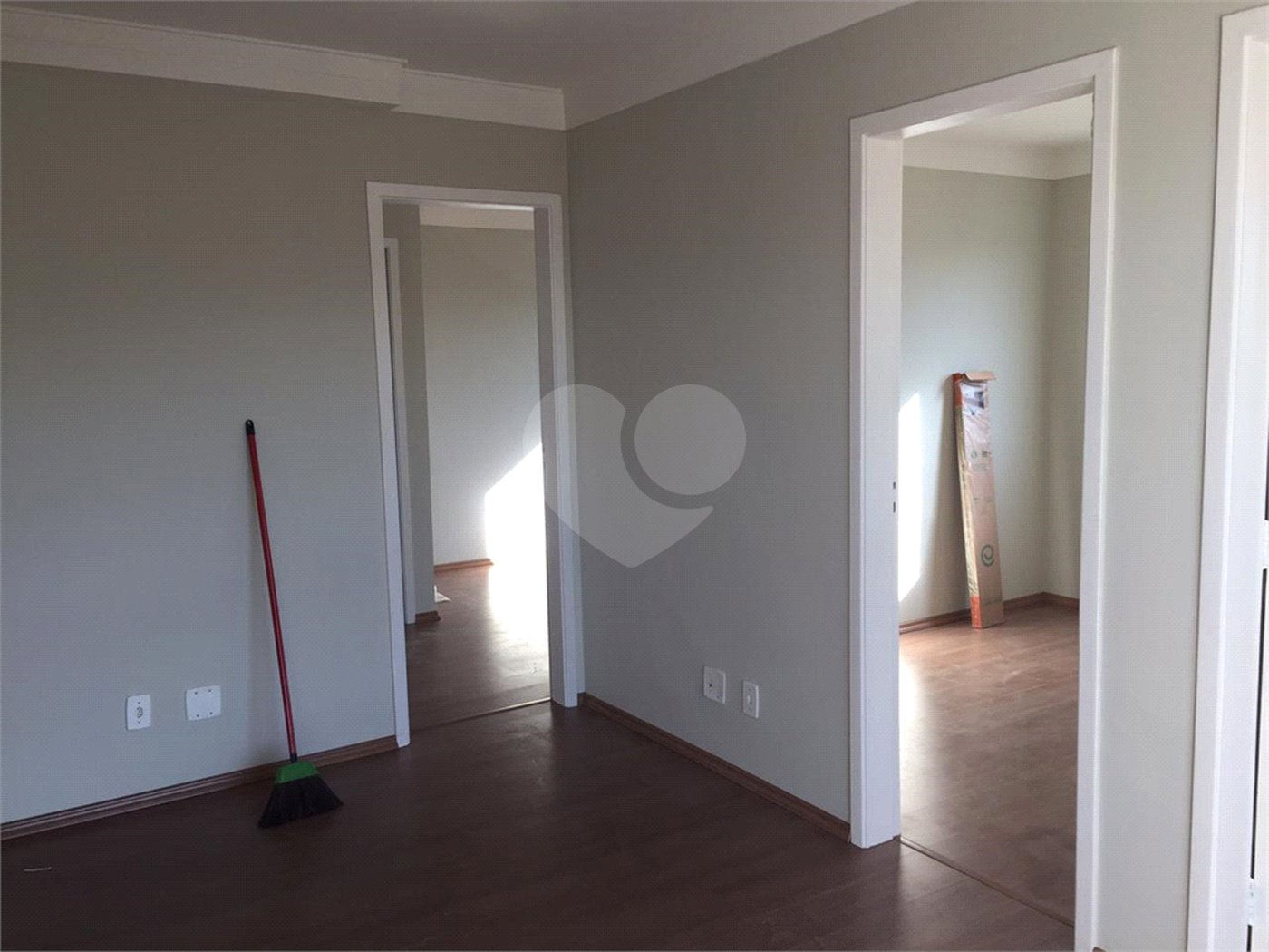 Apartamento à venda com 3 quartos, sendo 1 suíte, em Parque Reboucas, São Paulo, SP