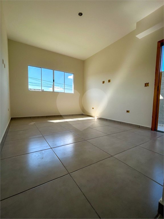 Casa à venda com 2 suítes em Vila Santa Helena, Atibaia, SP