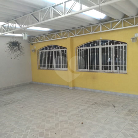 Casa Térrea à venda com 4 quartos, sendo 1 suíte, em Vila Medeiros, São Paulo, SP