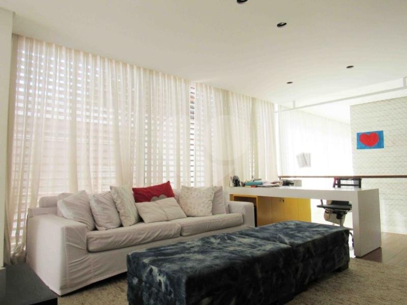 Casa à venda com 4 suítes no condomínio Bauhaus, São Paulo - SP