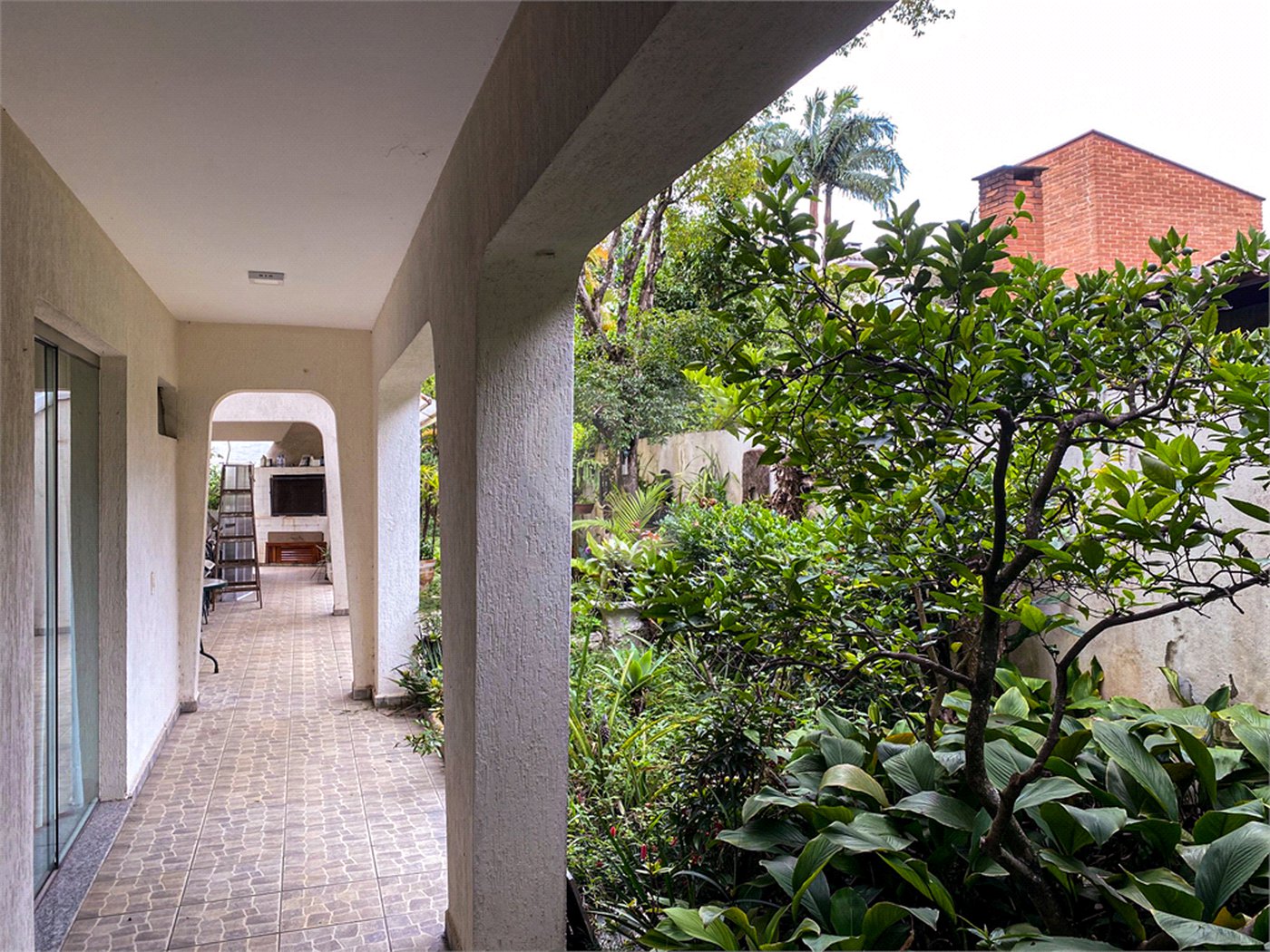 Casa à venda com 5 quartos, sendo 3 suítes, em Brooklin, São Paulo, SP
