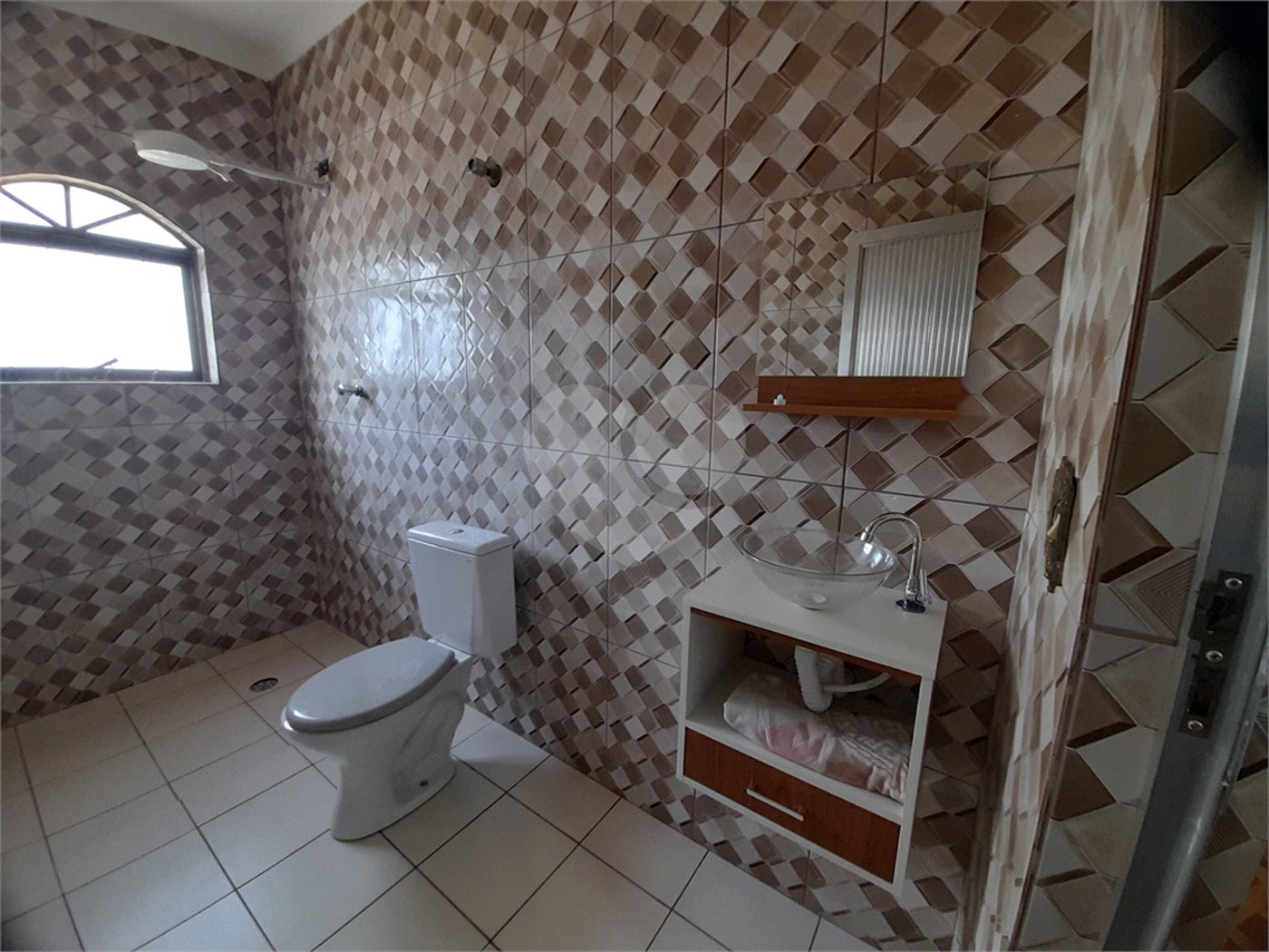 Sobrado à venda com 3 quartos, sendo 2 suítes, em Vila Gustavo, São Paulo, SP