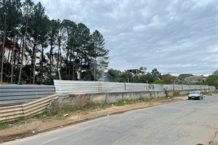 Terreno à venda em Jardim do Rio Cotia, Cotia, SP