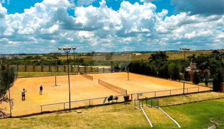 Casa à venda com 4 suítes no condomínio Palmeiras Imperiais, Salto - SP