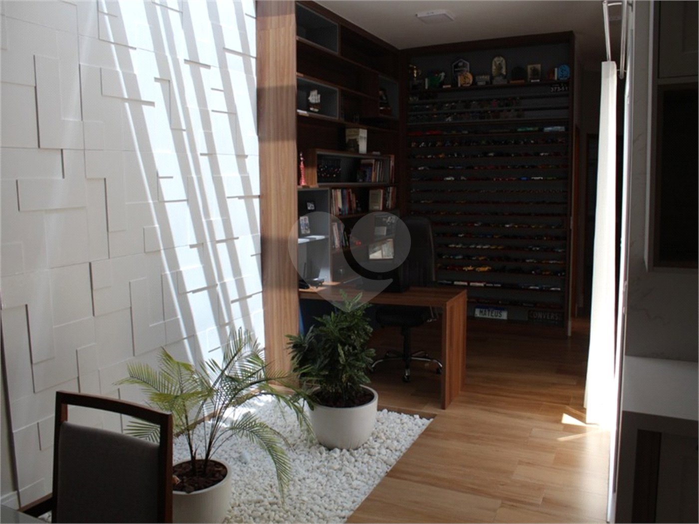 Casa à venda com 3 quartos, sendo 2 suítes, no condomínio Residencial Mantova, Indaiatuba - SP
