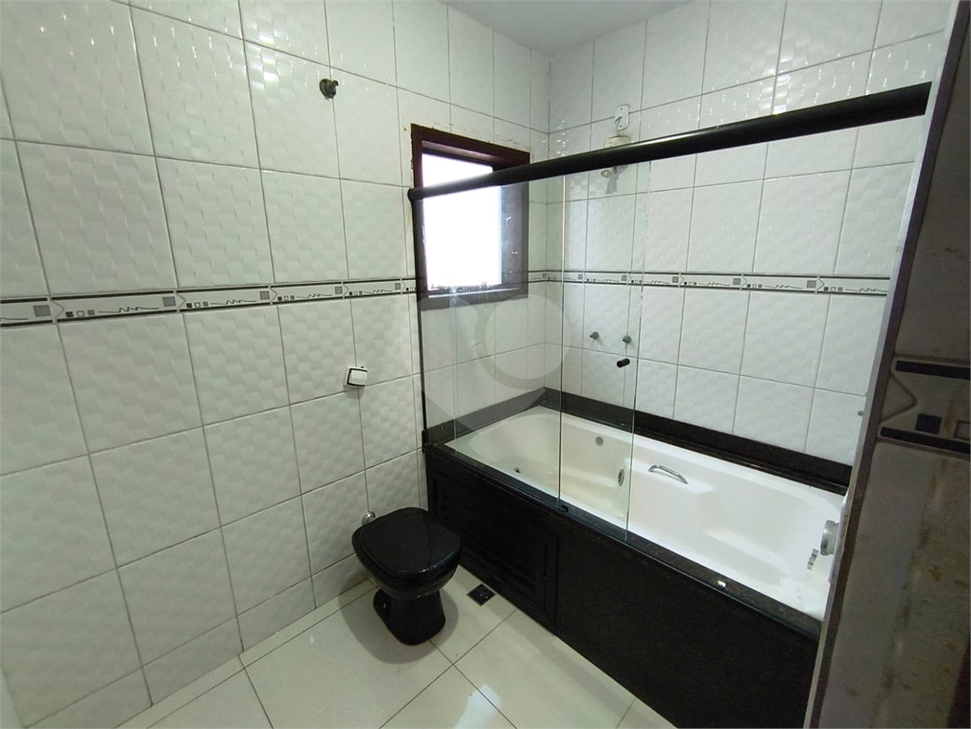 Casa à venda com 7 quartos, sendo 2 suítes,  no Centro, Itapetininga, SP