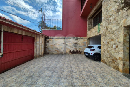 Casa à venda com 3 quartos, sendo 1 suíte, em Parque São Domingos, São Paulo, SP