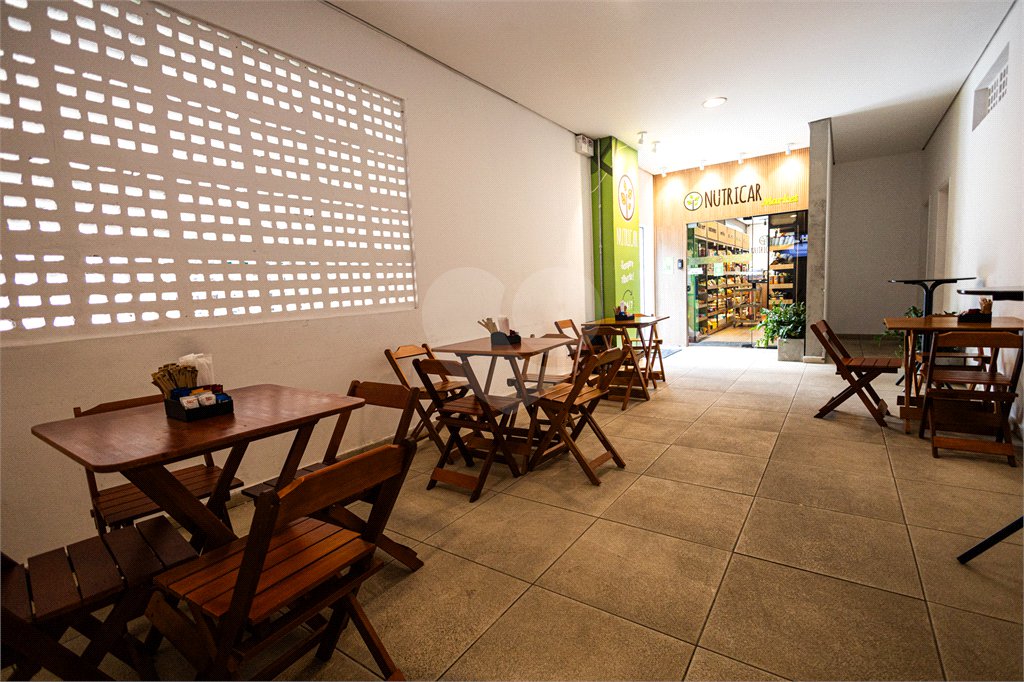 Apartamento à venda com 5 quartos, sendo 4 suítes,  em Parque Reboucas, São Paulo, SP