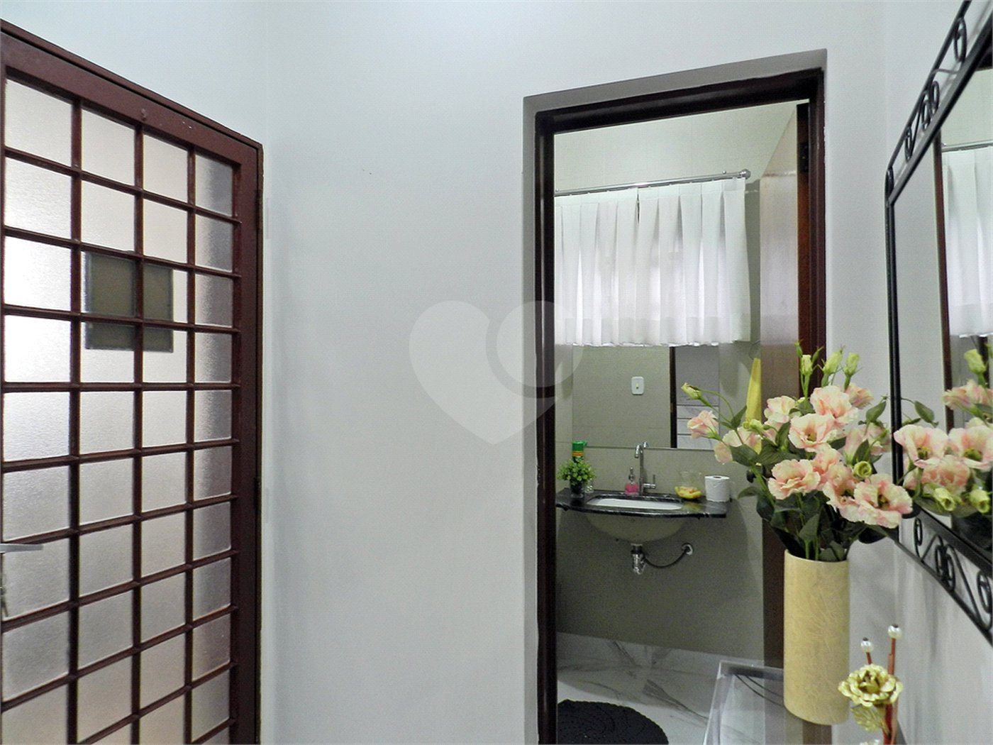 Sobrado à venda com 4 quartos, sendo 3 suítes, em Jardim Paulistano, Ribeirão Preto, SP