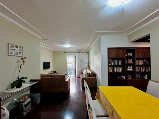 Apartamento à venda com 3 quartos, sendo 1 suíte,  em Vila Sofia, São Paulo, SP