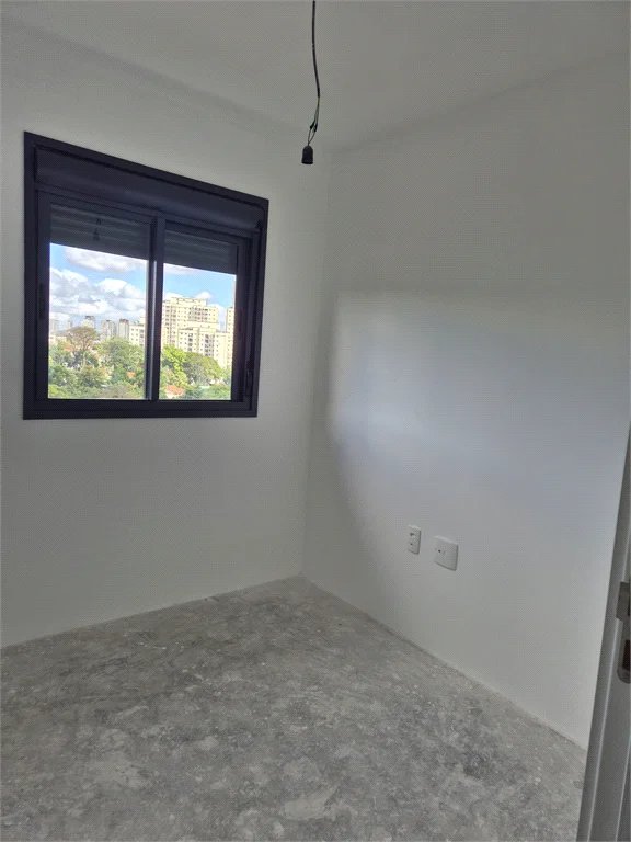 Apartamento à venda com 3 quartos, sendo 1 suíte, em Vila Anastácio, São Paulo, SP