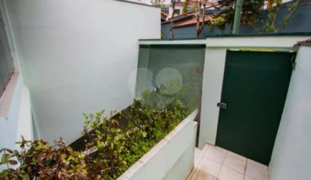 Casa à venda ou para alugar com 3 quartos, sendo 1 suíte,  no Centro, Santo André, SP
