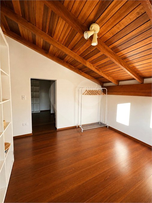 Casa Térrea à venda com 3 quartos, sendo 2 suítes,  em Luiz Fagundes, Mairiporã, SP