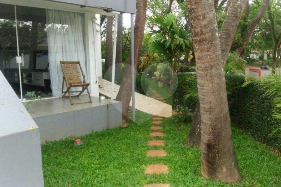 Sobrado à venda com 5 quartos, sendo 2 suítes, em Butantã, São Paulo, SP