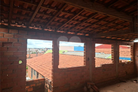 Casa à venda com 3 quartos em Vila Santana, Itapetininga, SP