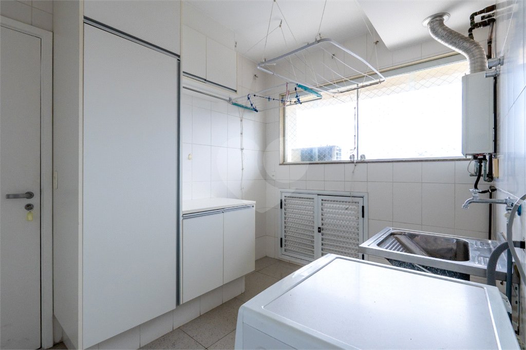 Apartamento à venda com 3 suítes em Brooklin, São Paulo, SP