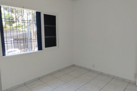 Casa à venda com 3 quartos, sendo 1 suíte, em Vila Cordeiro, São Paulo, SP