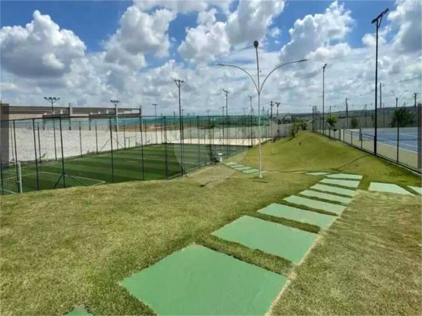 Terreno à venda no condomínio Jardim Residencial Dona Maria Candida, Indaiatuba - SP