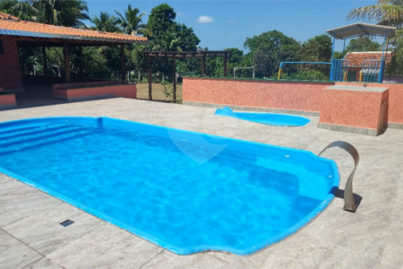 Casa à venda com 3 quartos, sendo 1 suíte, no condomínio Residencial Terras de Vera Cruz, Vera Cruz - SP