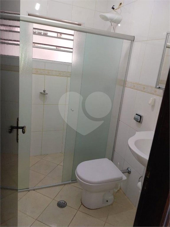 Sobrado à venda com 4 quartos, sendo 1 suíte,  em Vila Curuçá, Santo André, SP