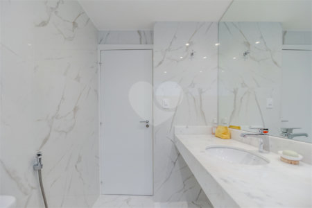 Apartamento à venda ou para alugar com 2 suítes em Cerqueira César, São Paulo, SP