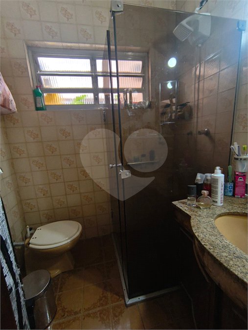 Sobrado à venda com 8 quartos, sendo 2 suítes, em Parada Inglesa, São Paulo, SP