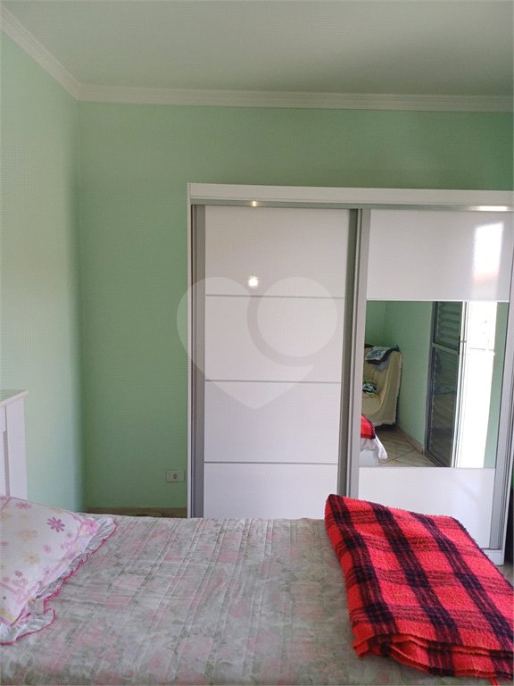 Casa à venda com 4 quartos em Vila Nivi, São Paulo, SP
