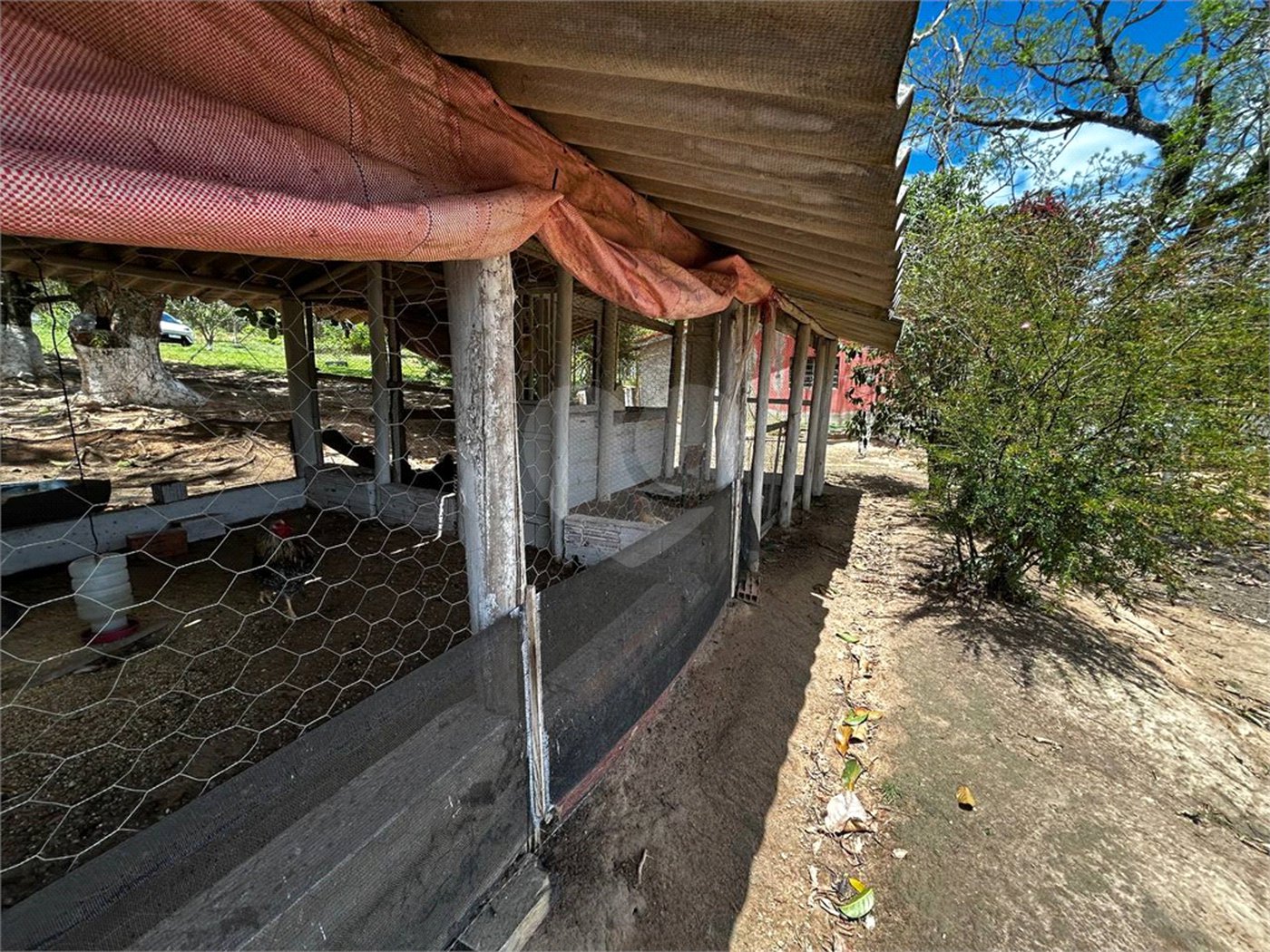 Sítio à venda com 2 quartos em Área Rural de Varginha, Itapetininga, SP