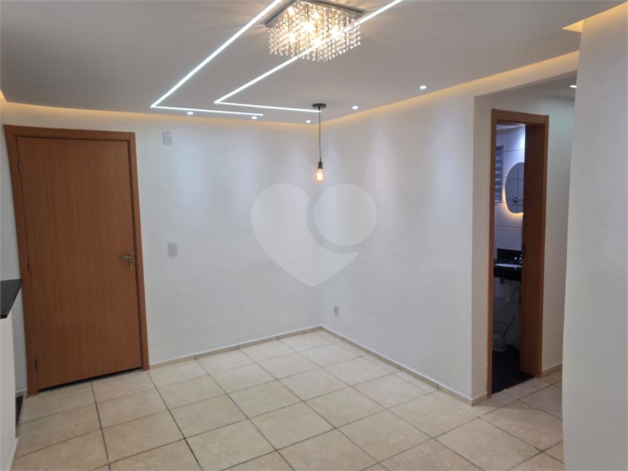 Apartamento à venda com 2 quartos em Santa Cruz, Rio de Janeiro, RJ