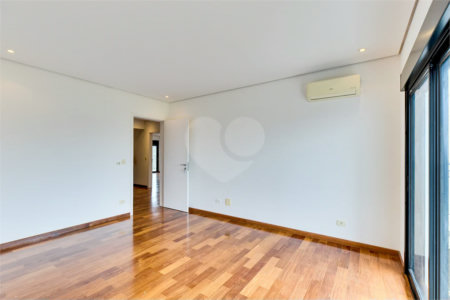 Apartamento à venda ou para alugar com 4 suítes em Alto da Boa Vista, São Paulo, SP