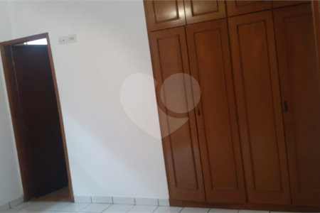 Casa à venda com 3 quartos, sendo 1 suíte, em Vila Gustavo, São Paulo, SP
