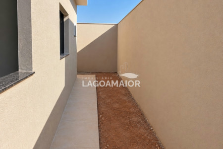 Casa à venda com 3 quartos, sendo 1 suíte, em Bela Vista da Lagoa, Três Lagoas - MS