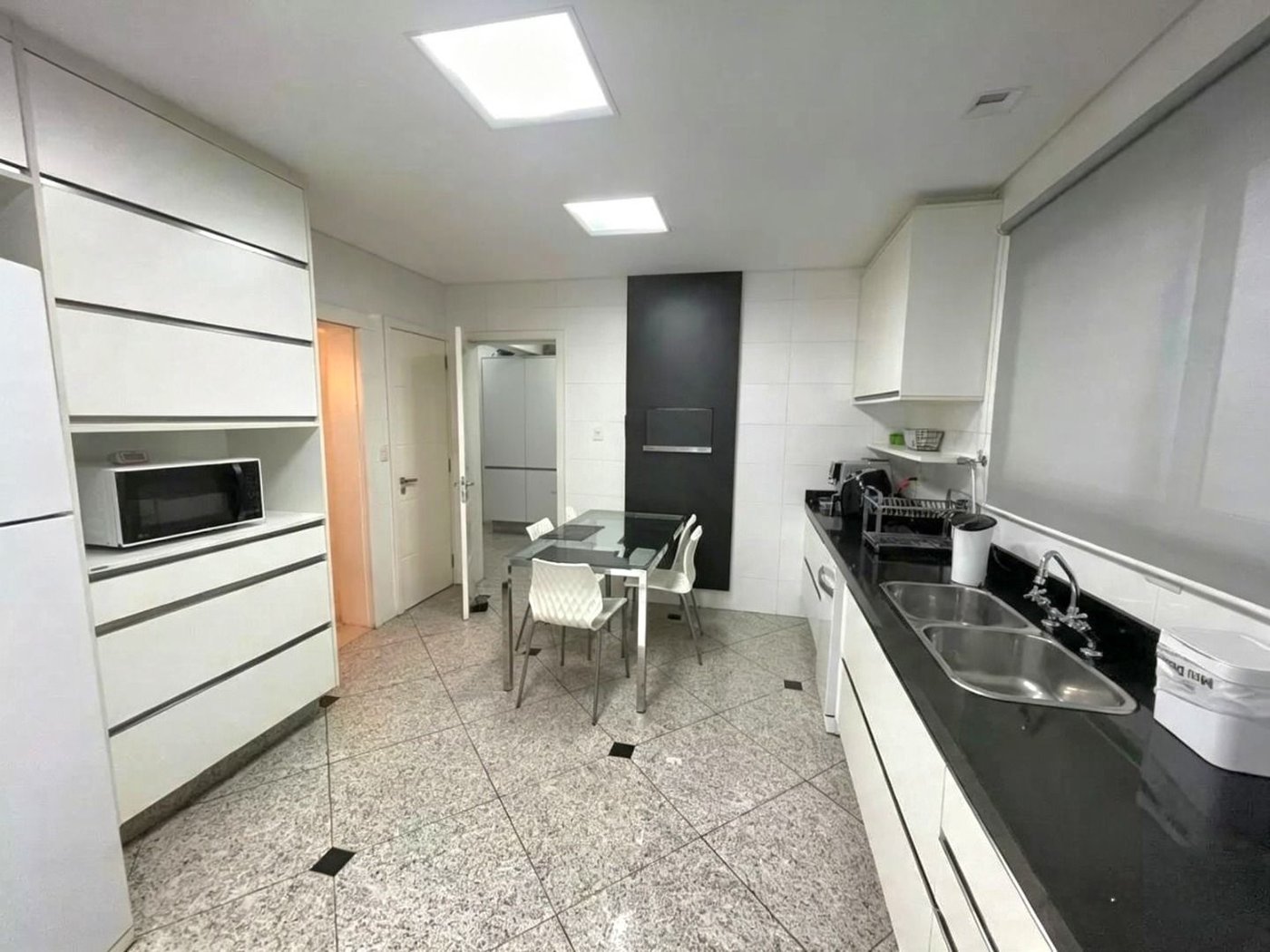 Apartamento com 3 dormitórios à venda, 191 m² por R$ 2.995.000,00 - Embaré - Santos/SP