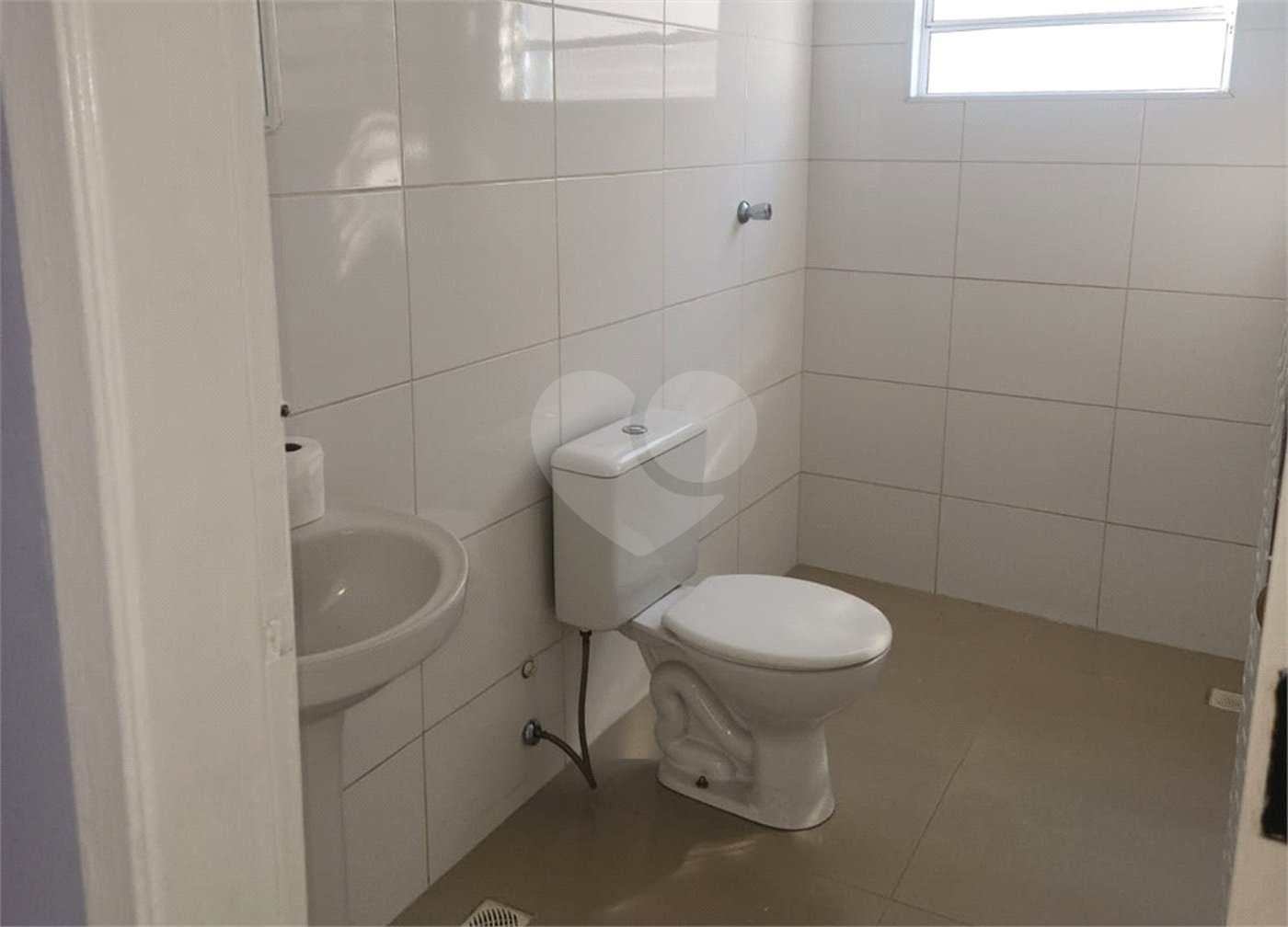 Casa para alugar com 5 quartos, sendo 1 suíte, em Vila Ipojuca, São Paulo, SP