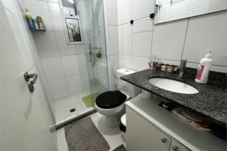 Apartamento à venda com 2 quartos, sendo 1 suíte,  em Vila Praia, São Paulo, SP