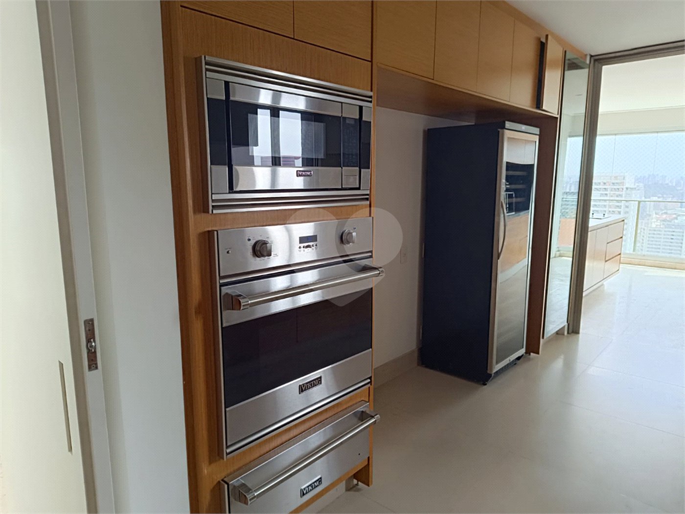 Apartamento à venda ou para alugar com 3 suítes em Pinheiros, São Paulo, SP