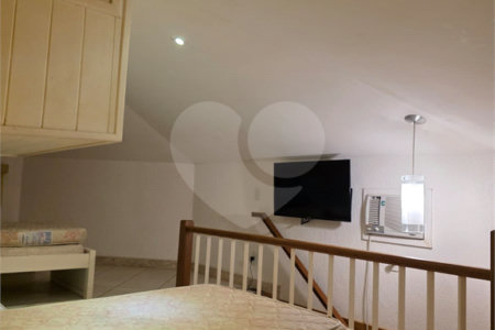 Casa à venda com 5 quartos, sendo 1 suíte,  em Praia Rasa, Armação dos Búzios, RJ