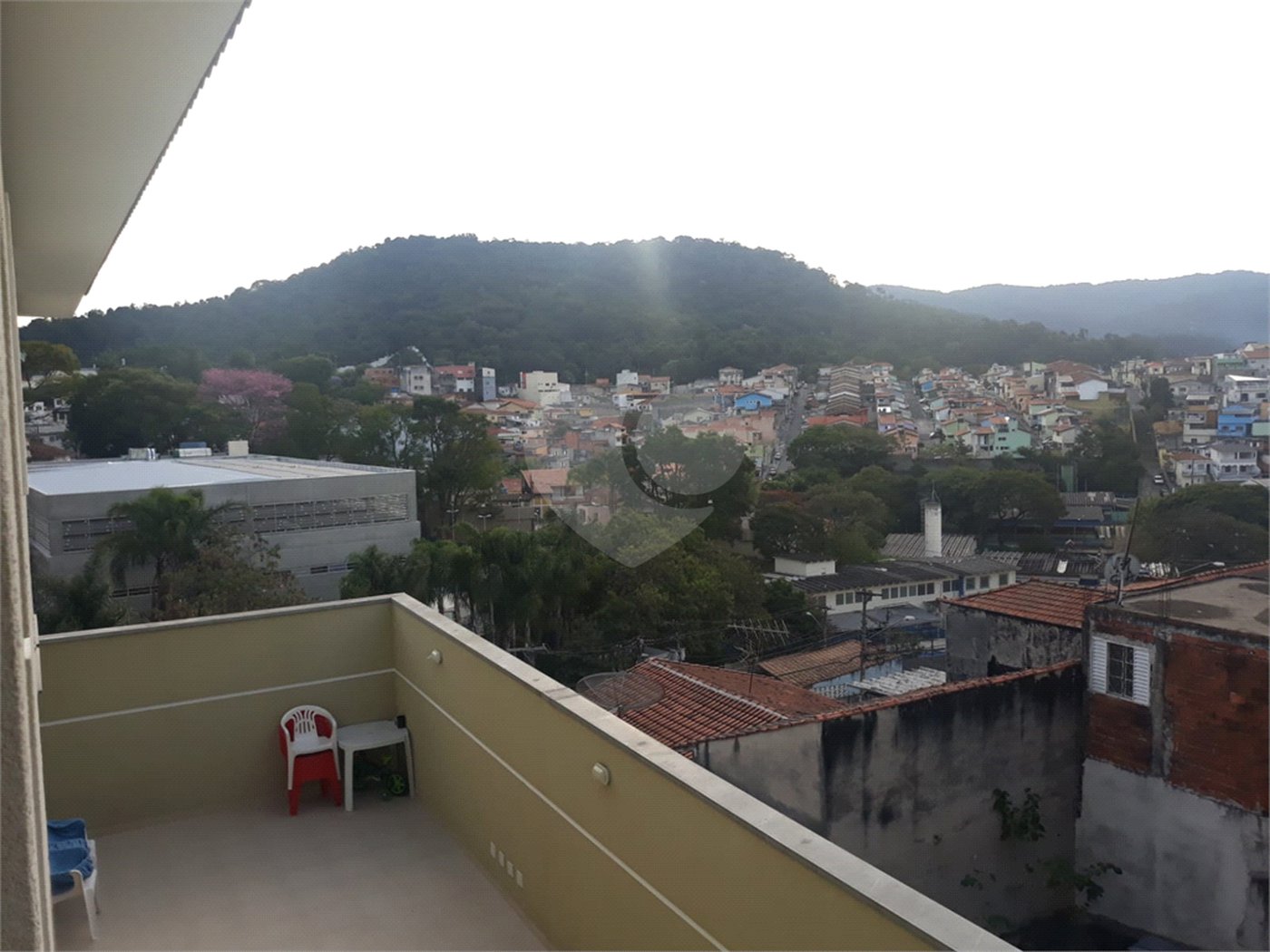 Casa à venda com 2 suítes no condomínio Casa de Pedra, São Paulo - SP