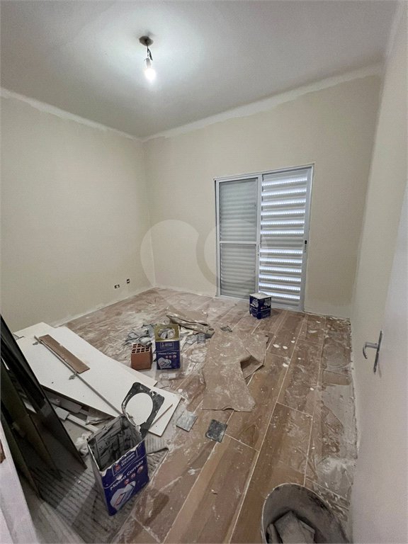 Sobrado à venda com 3 quartos, sendo 1 suíte, em Vila Mazzei, São Paulo, SP