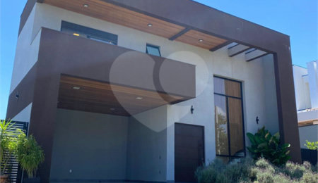 Casa à venda ou para alugar com 4 suítes no condomínio Campo de Toscana, Vinhedo - SP