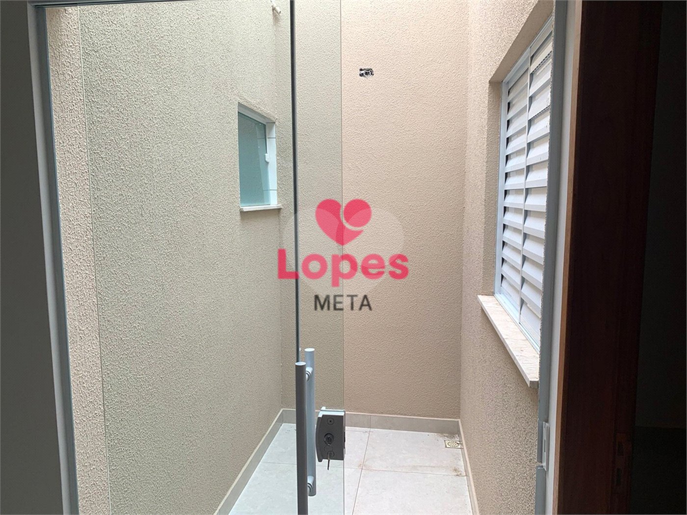 Casa à venda com 2 quartos, sendo 1 suíte, em Conjunto Residencial Dom Pedro Ii, São José dos Campos, SP